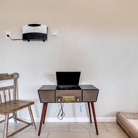 Convenient Joshua Tree Apartment - Walk To Town! Экстерьер фото