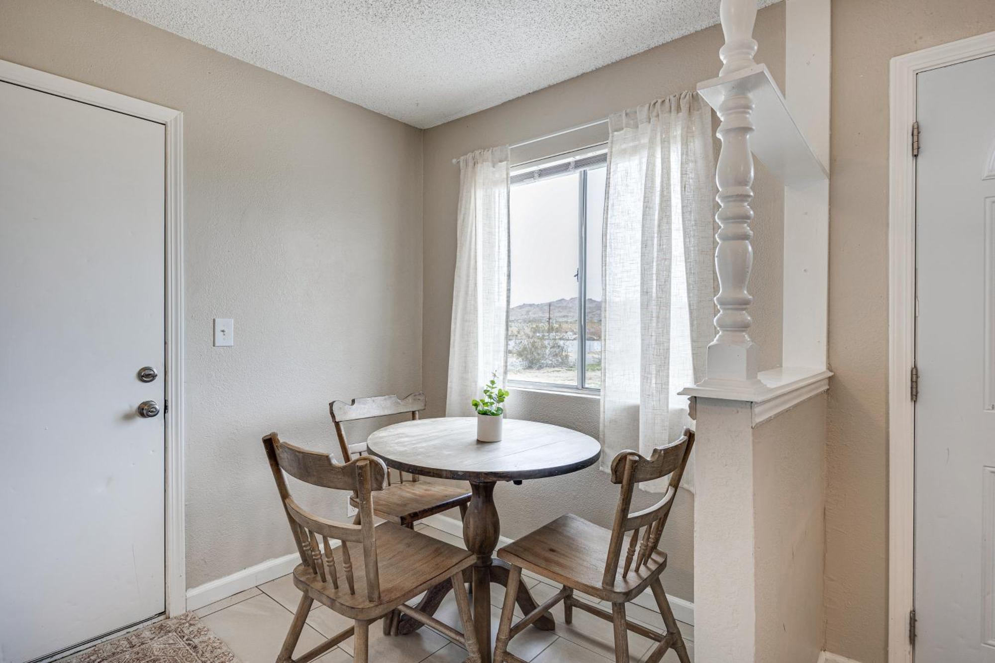 Convenient Joshua Tree Apartment - Walk To Town! Экстерьер фото